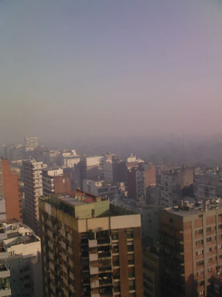 Humo en Av Las Heras